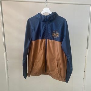 Pícalo Hooded Windbreaker